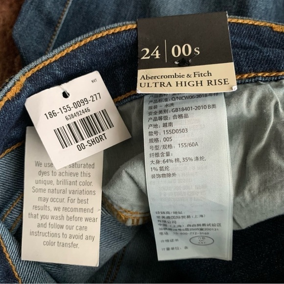 Abercrombie & Fitch Ultra High Rise Distressed Skinny Jeans - Picture 7 of 7